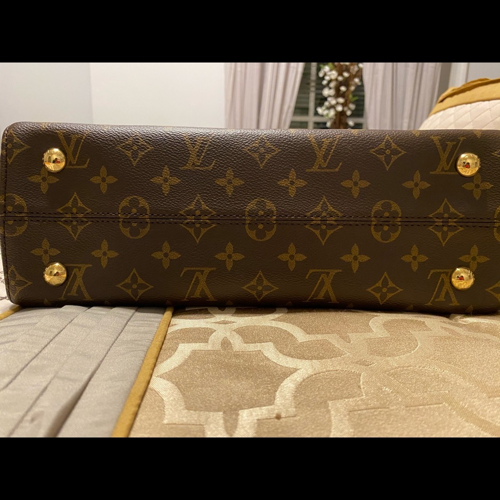 Handbag - Picture 4 of 8